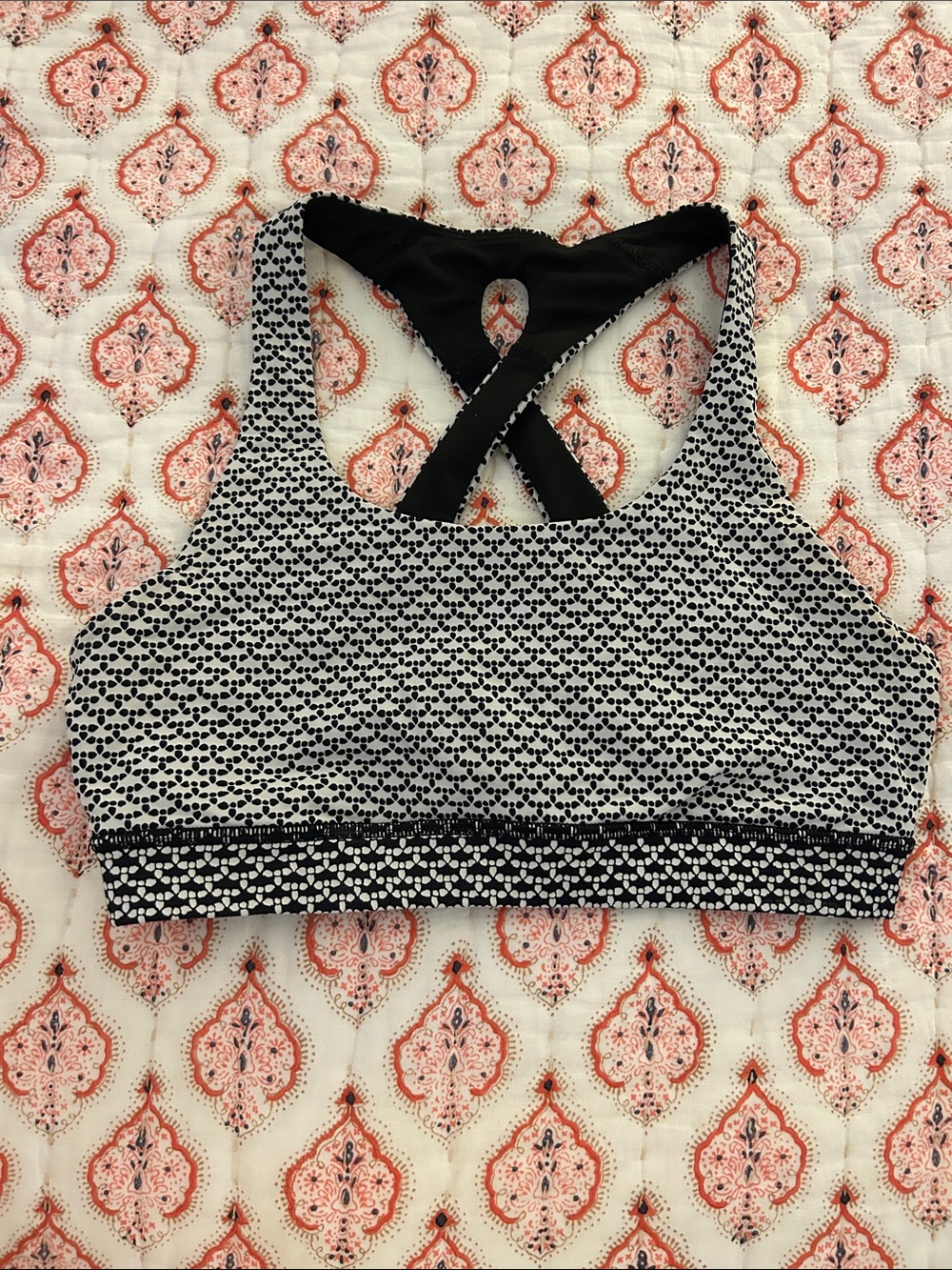 Lululemon Black & White Patterned Crossback Sports Bra